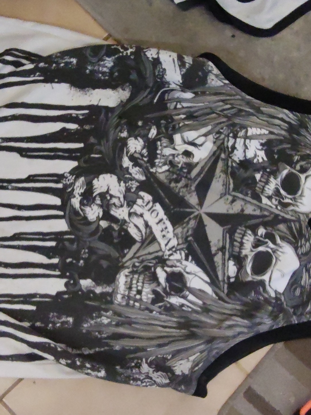 Skull Star Graphic Black and White Tank Top